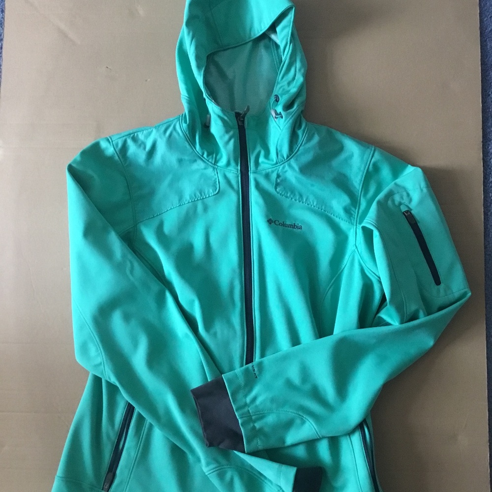 Women’s lightweight soft shell jacket Medium